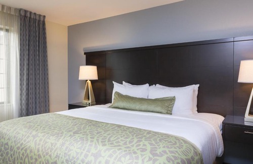Canton Hotel | Staybridge Suites Canton by IHG