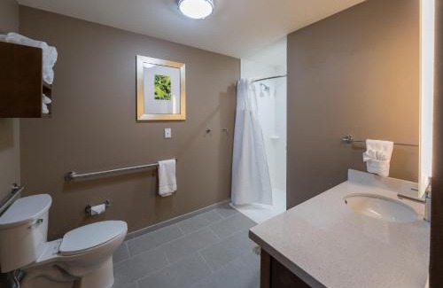 Baytown Hotel | Staybridge Suites Houston East - Baytown by IHG
