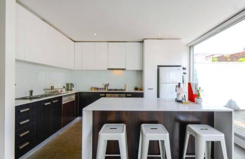 Collingwood Apartment | StayCentral - Collingwood Penthouse on Oxford