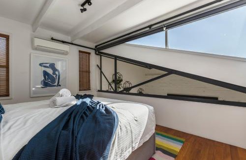 Collingwood North Apartment | StayCentral - Fitzroy Converted Warehouse Penthouse