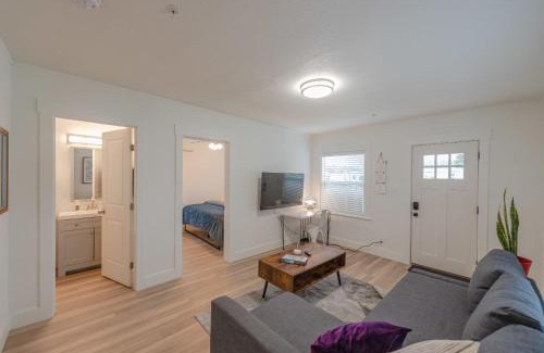 Coos Bay House | #StayInMyDistrict Coos Bay Primrose Cottage