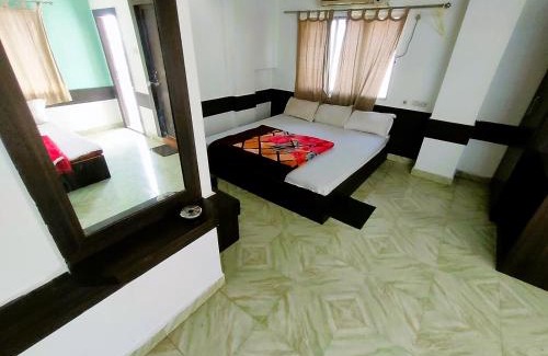 Tarapith Hotel | STAYMAKER Chakra Nayan Tara Sonu Inn
