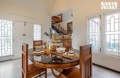 Chinnakanal Villa | StayVista at Mathikettan Homestay - Pet Friendly & Heater