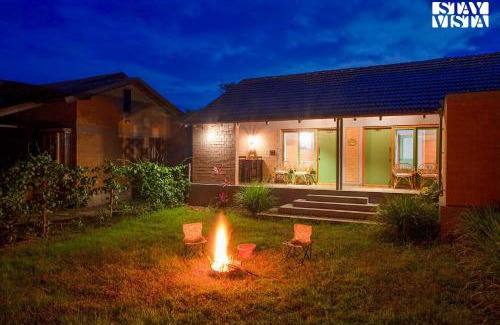 Denkanikota Villa | StayVista at Sunnyside Homestay with Bonfire & Lawn