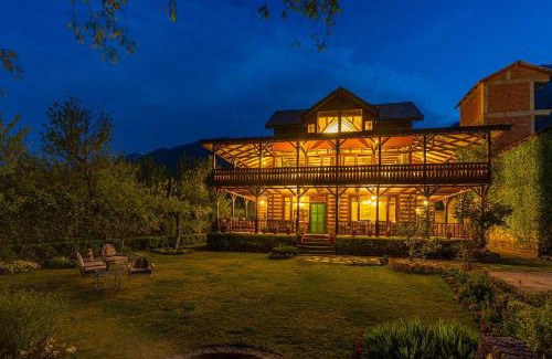 Manali Villa | StayVista at The Kathguni House in Manali With Private Lawn