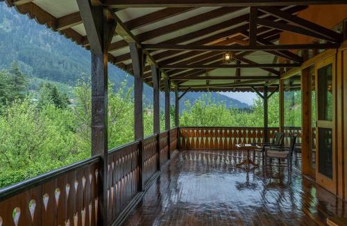 Manali Villa | StayVista at The Kathguni House in Manali With Private Lawn