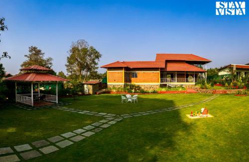 Karjat Villa | StayVista's Lumos Paradise - Villa with Infinity Pool, Terrace, Expansive Lawn & Gazebo