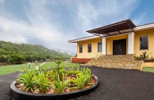 Kurvande Villa | StayVista's Shivom Villa 8 - A Serene Escape with Views of the Valley and Lake