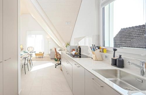 Dietikon District Apartment | STAYY Flagship Limmattal - contactless check-in