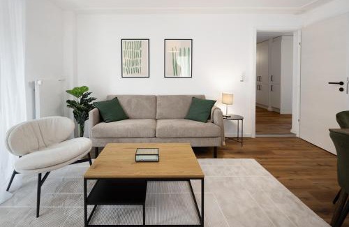 Kuessnacht Apartment | STAYY Rigi Suites - Self-check-in Premium Apartments - 20min to Lucern - 7min Walk to Lake - Public Transport - Washer Dryer