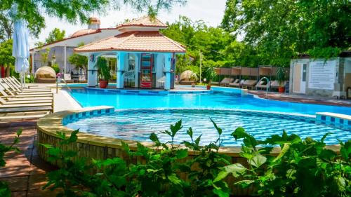 Nufaru House | Steaua Apelor Family Resort