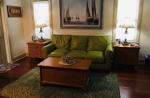 Steinhatchee Resort | Steinhatchee Landing Resort-Eleven Eleven #23-Dog Friendly-*THIRD NIGHT FREE*