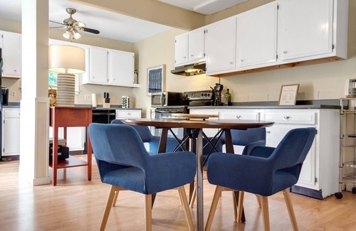 Blodgett Mills House | Steps from the Ski Slopes! Mountain Getaway @ the Peak