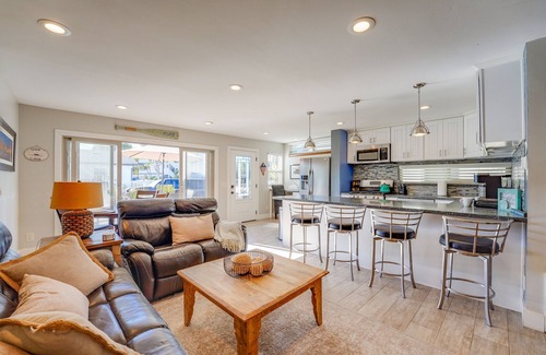 South Mission Beach House | Steps to Beach & Bay | Spacious Patio w/Parking, AC, Al-Fresco Dining & Dog Friendly