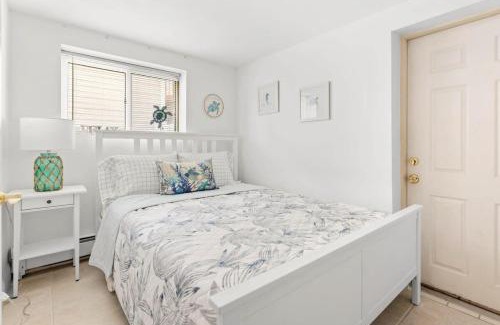 Salisbury Beach Apartment | Steps to Beach Salisbury Shore House #2 AC