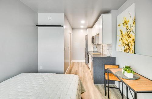 Rogers Seabreeze Apartment | Steps to Sand Studio Stay in Daytona Beach!