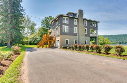 Dauphin House | Steps to Susquehanna River Hot Tub Hideaway!