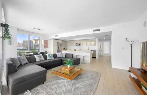 Hallandale Beach Condo | Steps to the Beach | Balcony, Pool, Gym