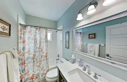 Sand Point House | Steps to The Beach! Beautiful 4 BDRM 5 Bath Home W/Pool & Hot Tub