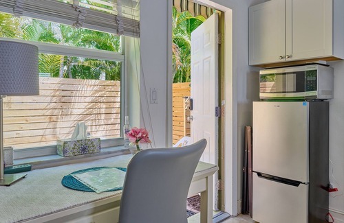 Boca Raton House | Steps to the beach! Secluded,! 2 min walk to beach! Private ! SUMMER DISCOUNT!