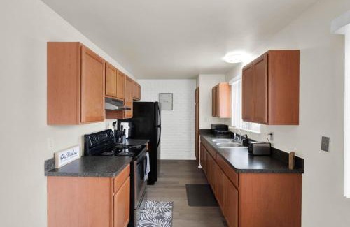 Sterling Heights Apartment | Sterling Heights Tranquil Retreat