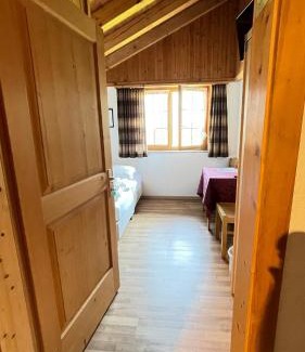 Elm Bed & Breakfast | Sternen B&B & Italienisches Restaurant