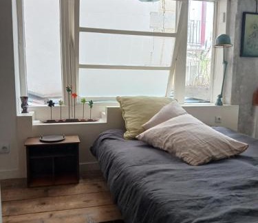 Quartier de la Folie-Mericourt Apartment | Stipologic 6P 2BR