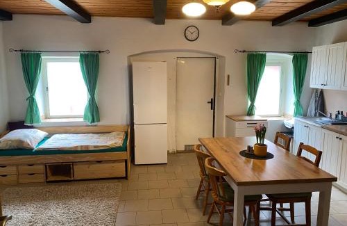 Vodnany Apartment | Stodola v zahradě