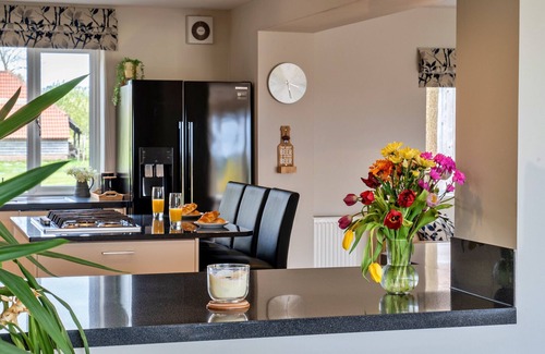 Lympsham House | Stone Bow Farmhouse