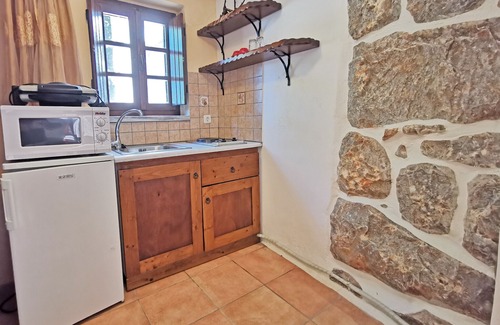 Omales Apartment | Stone built studio for 2,Olive Grove,Near Beach,Mani 3