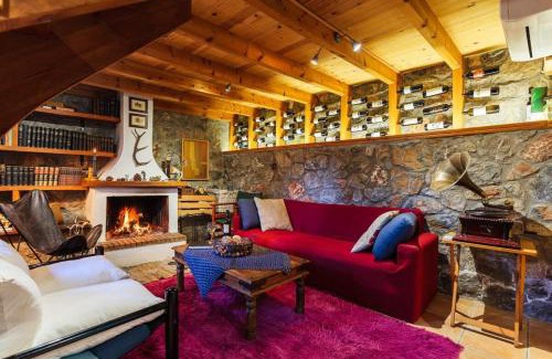 Artemisia Ski Chalet | Stone Forest Escape - Cozy Cinema & Starry Sky