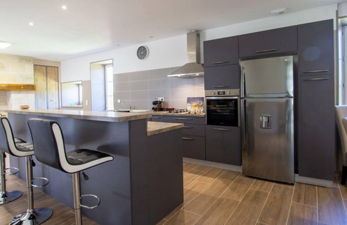 St-Pardoux-et-Vielvic Cottage | Stone House with Private Pool Near Belvès, Dordogne