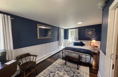 Chester Bed & Breakfast | Stone Hearth Inn and Eatery