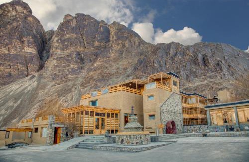 Nubra Valley Hotel | Stone Hedge Hotel