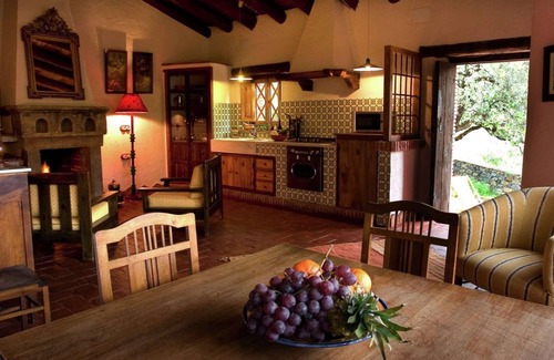 Alajar Cottage | Stone House in Alájar near Gruta de las Maravillas