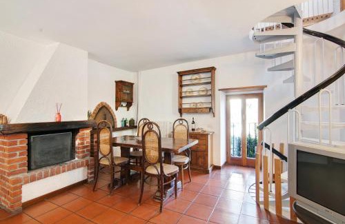 Moltrasio House | Stone House of the year 1500