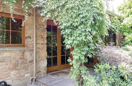 Ballarat North House | Stonehenge Retreat