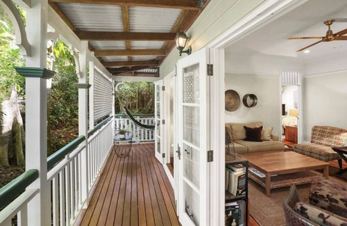 Kamerunga House | Stoney Creek Cottage - Rainforest Retreat with Waterfalls, Swimming Holes & Serenity