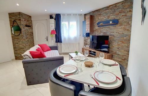 Saint-Fons Apartment | Stop Chez M Select Street # Qualité # Confort # Simplicité