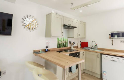 Wigtown House | STORY COTTAGE, romantic, with a garden in Wigtown