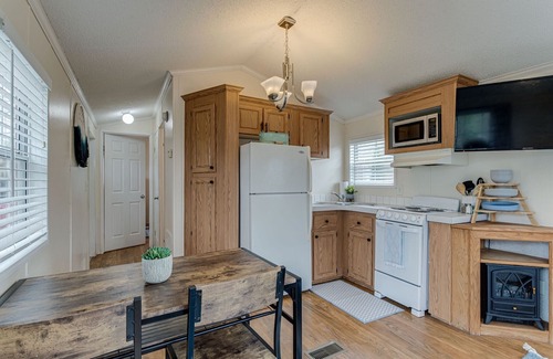 Monteagle Cottage | Story-time Stay at Our Rupert Cottage!