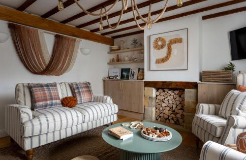 Stow-on-the-Wold House | Stow on the Wold Scandi Chic Authentic Cottage