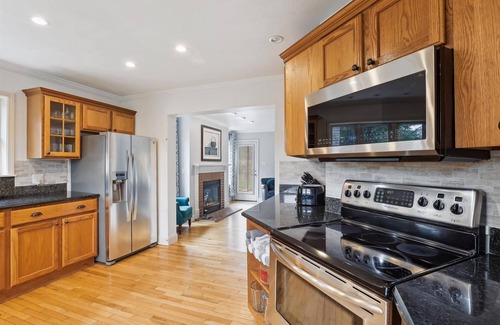 Moscow House | Stowe Away: spacious 5 br, fireplace, a/c, views!