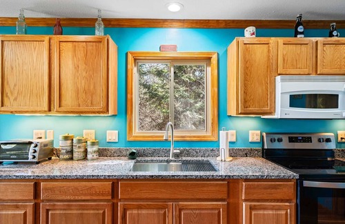 Cheboygan Cottage | Straits View Shores on Lake Huron