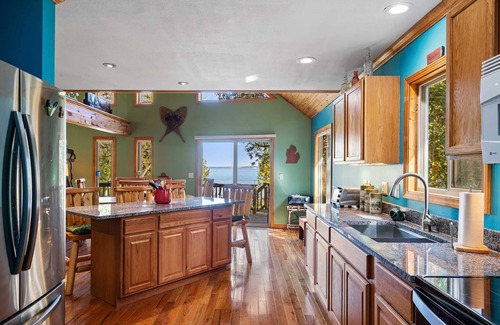 Cheboygan Cottage | Straits View Shores on Lake Huron