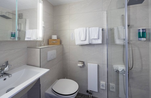 Faulensee Hotel | Strandhotel Seeblick