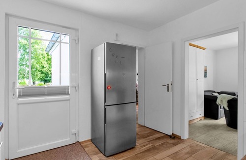 Warwerort Apartment | Strandläufer by Interhome