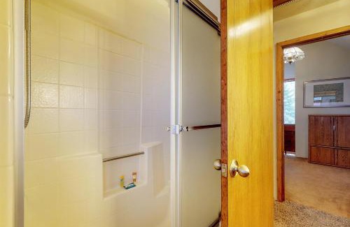 Fern Valley House | Strawberry Creek Cabin