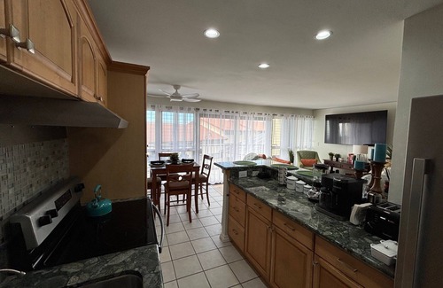 Honalo Condo | Streaming with Sunlight 2+2 Hawaiian Villa