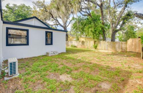 Walkers Holly Hill House | Stroll to Shore Retreat with Yard in Daytona Beach
